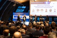 Podiumsdiskussion bei der 6. Cross-Cluster-Konferenz in Hamburg – © Jan Brandes