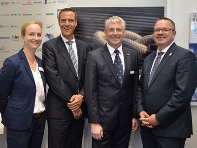 From left to right: CEO Jessica Wegener with the voluntary Executive Board: Frank Nicolai (Treasurer), Prof. Dr.-Ing. Holger Watter (Hochschule Flensburg / First Chairman) and Heiko Landahl-Gette (German Naval Yards Holdings / Second Chairman).