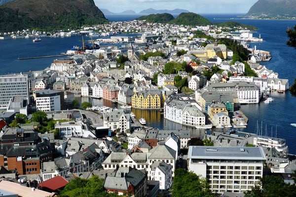 Alesund – Bildrechte: 3282700 / Pixabay